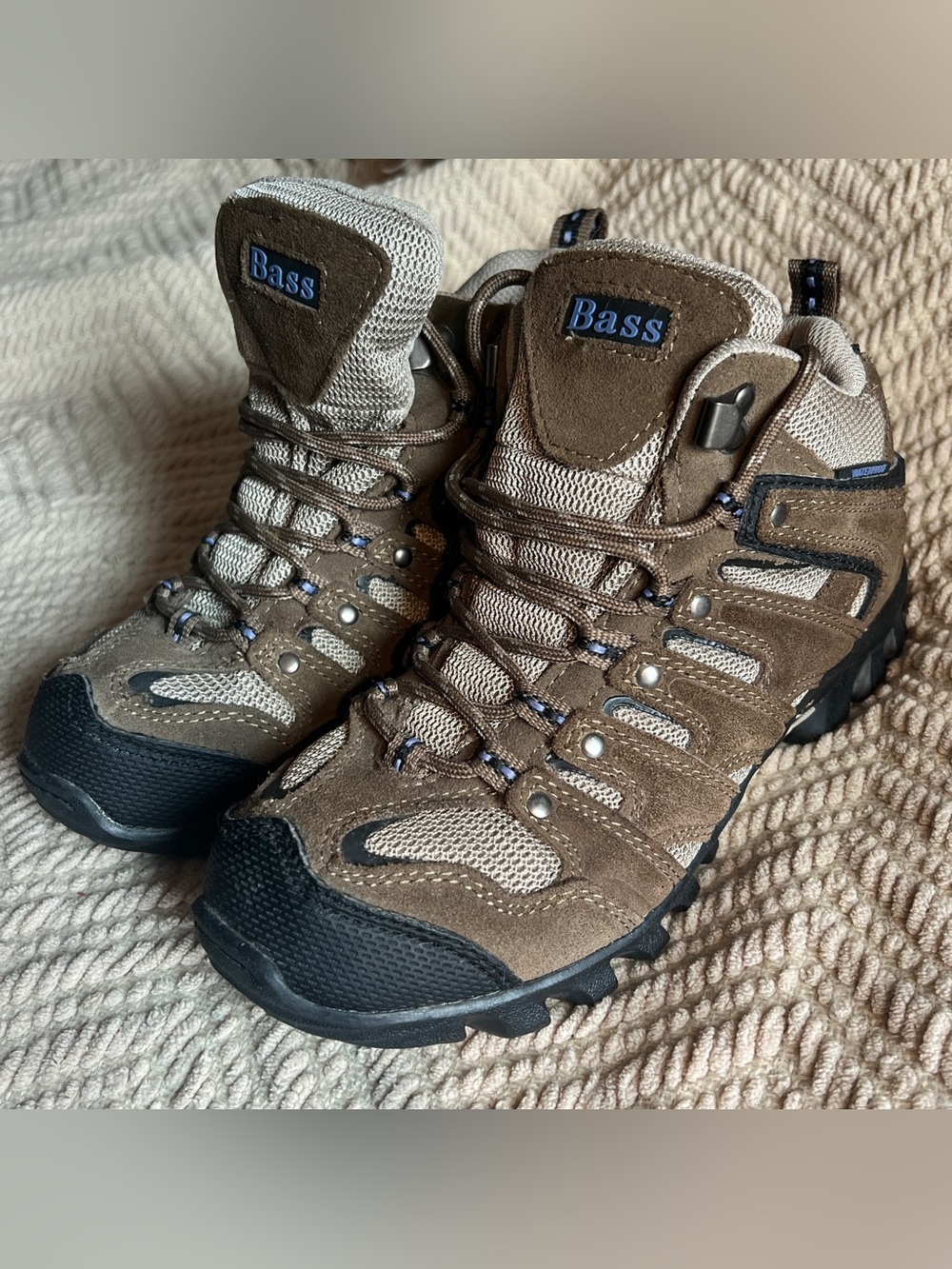 Bass Hiking Boots 7.5 Womenโs Like New